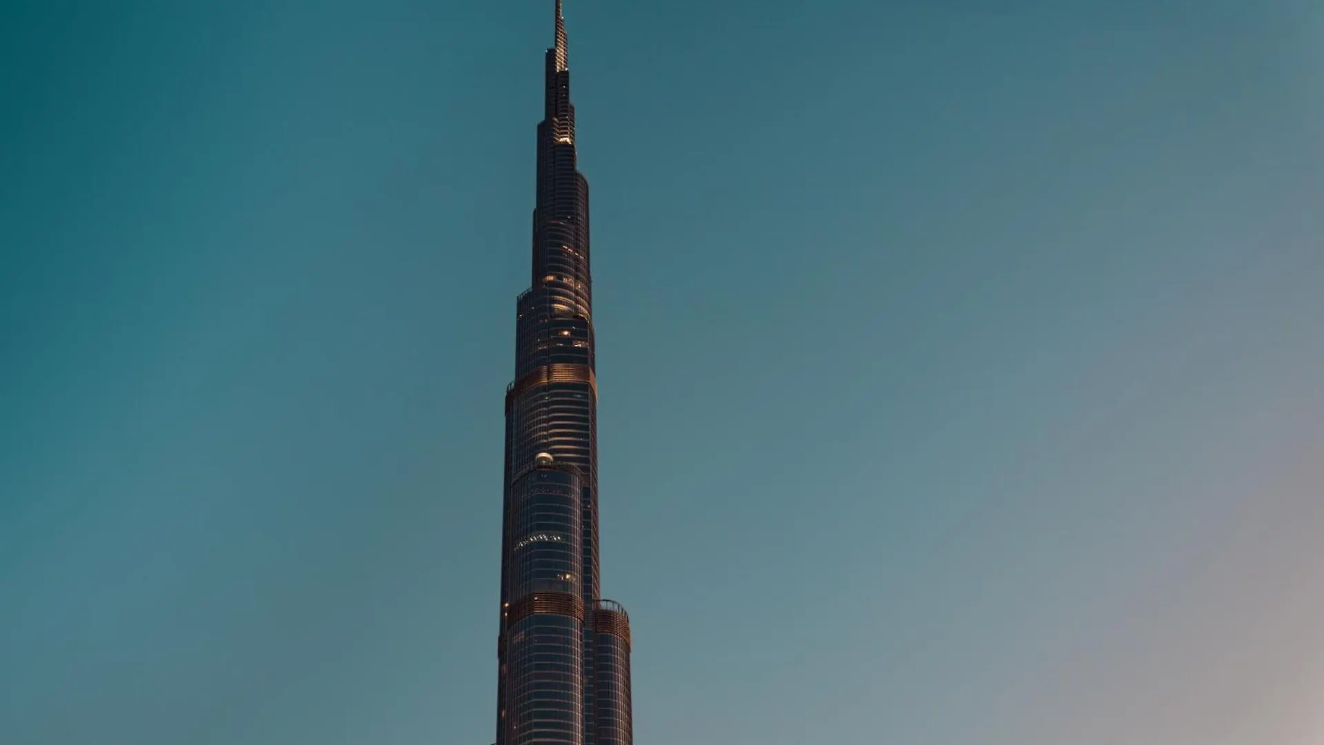Emmar Fashion Avenue Dubai Mall
