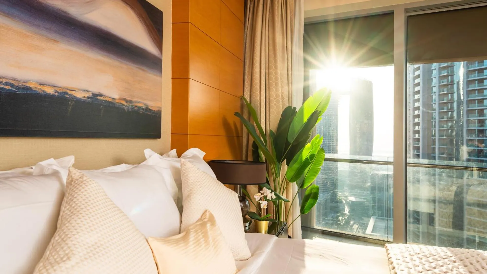 Emmar Fashion Avenue Dubai Mall Apartment